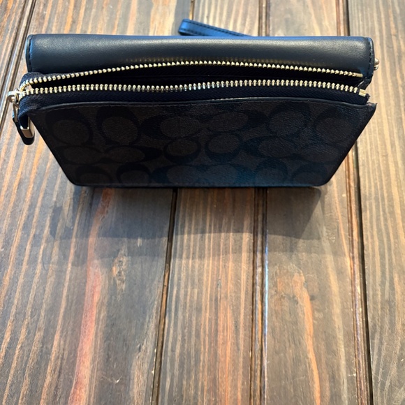 Coach Flap Phone Wallet/Wristlet Crossbody Mini Bag Clutch - Picture 5 of 11